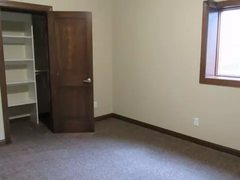1423 Pin Oak Lp, Bismarck, ND 58501 photo 30