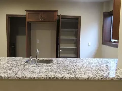 1423 Pin Oak Lp, Bismarck, ND 58501 photo 27