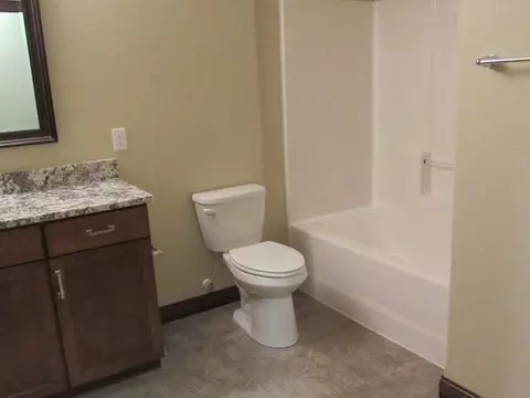 1423 Pin Oak Lp, Bismarck, ND 58501 photo 31