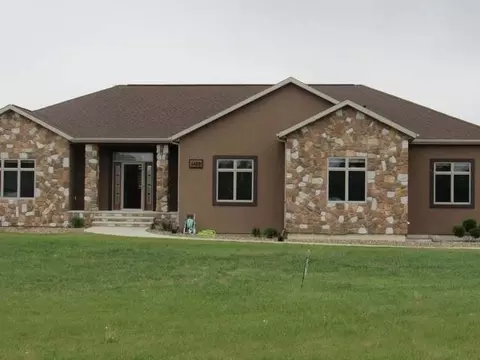 1423 Pin Oak Lp, Bismarck, ND 58501 photo 44