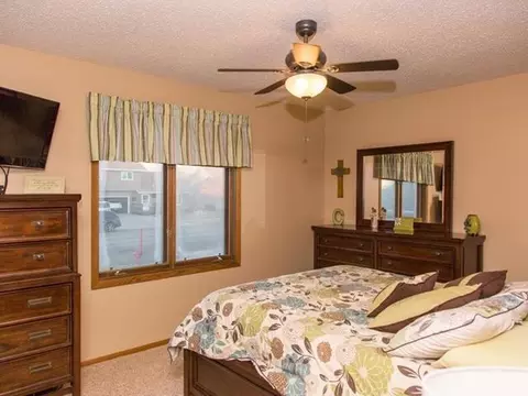 425 Wachter Ave E, Bismarck, ND 58504 photo 18