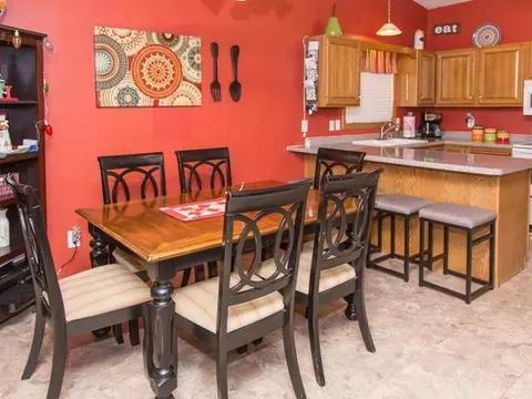 425 Wachter Ave E, Bismarck, ND 58504 photo 4