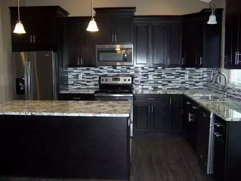 1005 Calvert Pl, Bismarck, ND 58503 photo 6