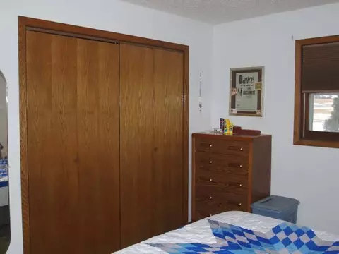 311 West St, Carson, ND 58529 photo 8