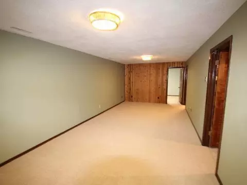 1823 Assumption Dr, Bismarck, ND 58501 photo 17