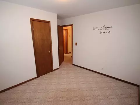 1823 Assumption Dr, Bismarck, ND 58501 photo 13