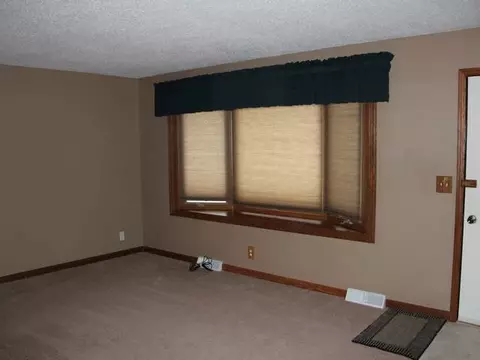 1823 Assumption Dr, Bismarck, ND 58501 photo 7