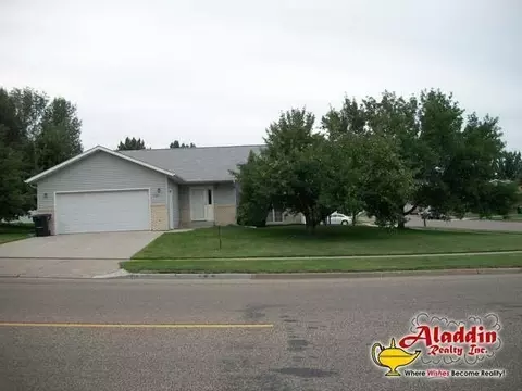 222 Calgary Ave E, Bismarck, ND 58503 photo 1