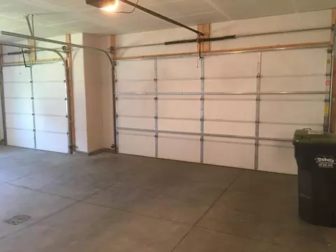 408 Fields Ct, Mandan, ND 58554 photo 17