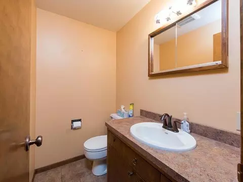 1245 E Coulee Rd, Bismarck, ND 58501 photo 16