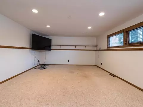 1245 E Coulee Rd, Bismarck, ND 58501 photo 11