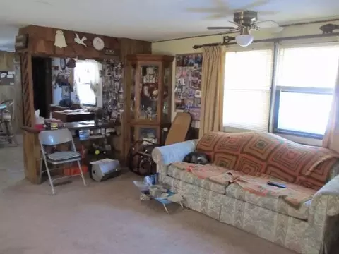 107 Tuttle Ave, Mandan, ND 58554 photo 3