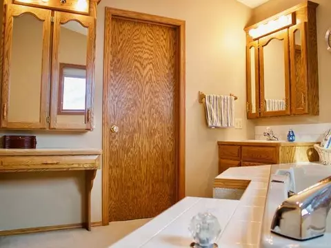 2108 10th Ave SE, Mandan, ND 58554 photo 12