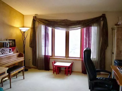 2108 10th Ave SE, Mandan, ND 58554 photo 9