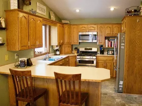 2108 10th Ave SE, Mandan, ND 58554 photo 4