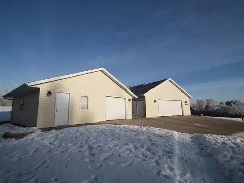 2826 Morris Rd, Bismarck, ND 58503 photo 76