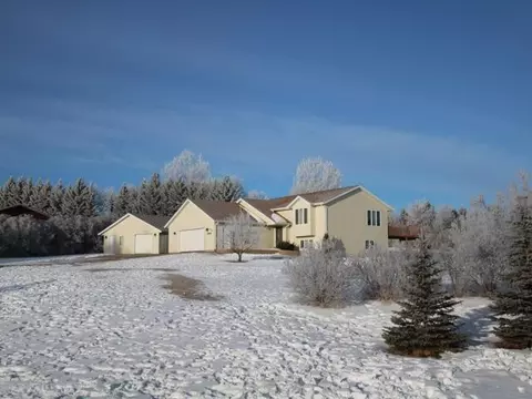 2826 Morris Rd, Bismarck, ND 58503 photo 1