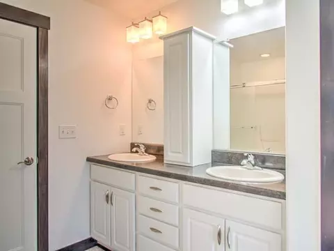 3219 Eastside Pl, Bismarck, ND 58501 photo 21