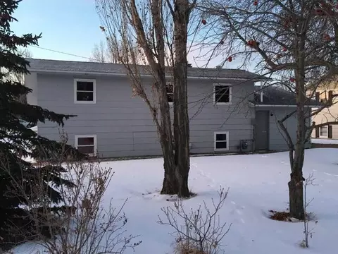 502 3rd St SW, Steele, ND 58482 photo 2