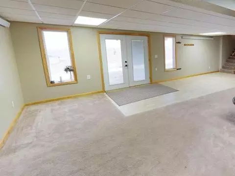 2583 Jonathan Dr N, Mandan, ND 58554 photo 16