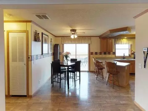 2583 Jonathan Dr N, Mandan, ND 58554 photo 12