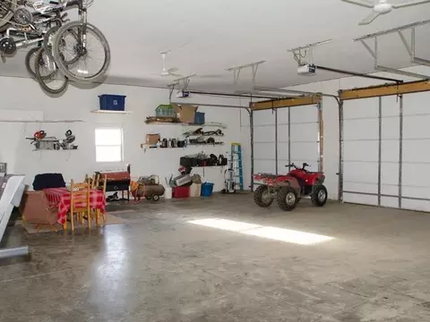2583 Jonathan Dr N, Mandan, ND 58554 photo 22