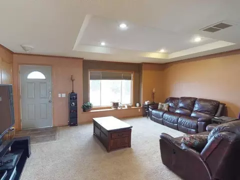2583 Jonathan Dr N, Mandan, ND 58554 photo 11