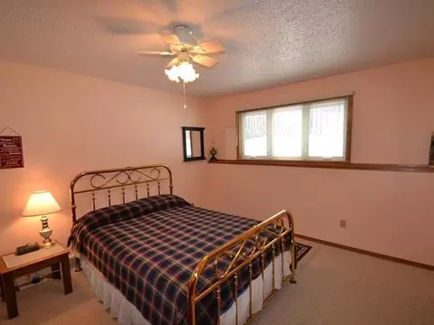 313 Brandon Dr E, Bismarck, ND 58503 photo 24