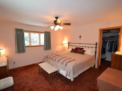 313 Brandon Dr E, Bismarck, ND 58503 photo 14