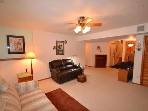 313 Brandon Dr E, Bismarck, ND 58503 photo 21