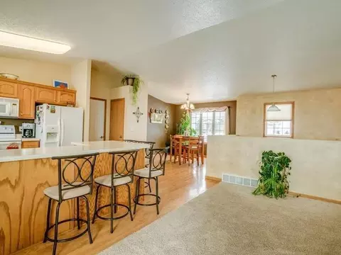 7312 Alpine Ln, Bismarck, ND 58503 photo 9