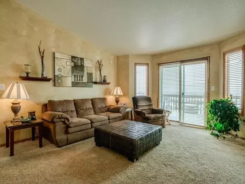 7312 Alpine Ln, Bismarck, ND 58503 photo 3