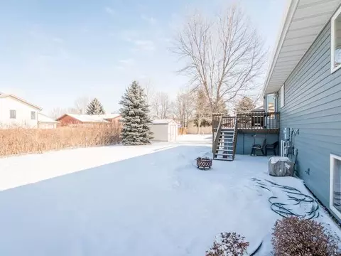222 Stuttgart Dr, Bismarck, ND 58504 photo 32