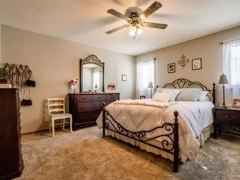 222 Stuttgart Dr, Bismarck, ND 58504 photo 23