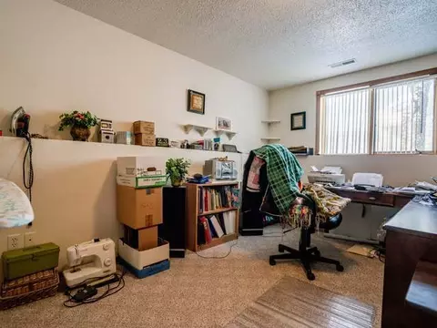 222 Stuttgart Dr, Bismarck, ND 58504 photo 25