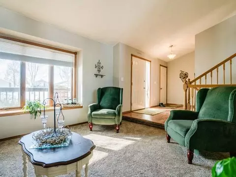 222 Stuttgart Dr, Bismarck, ND 58504 photo 7