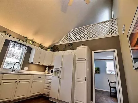 1616 12 Ave SE, Mandan, ND 58554 photo 5
