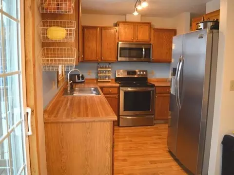 30 Eckleson Rd, Lincoln, ND 58504 photo 3