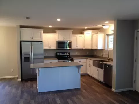4118 Huron Dr, Bismarck, ND 58503 photo 5
