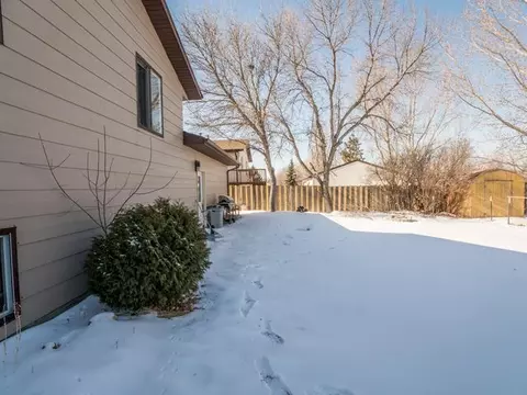 80 Custer Dr, Lincoln, ND 58504 photo 28