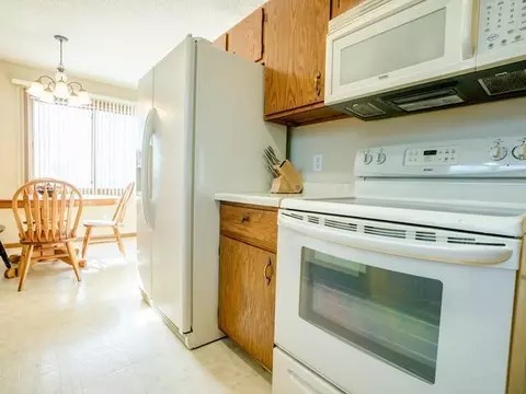 80 Custer Dr, Lincoln, ND 58504 photo 9