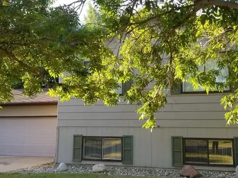 80 Custer Dr, Lincoln, ND 58504 photo 3