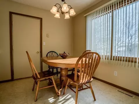 80 Custer Dr, Lincoln, ND 58504 photo 6