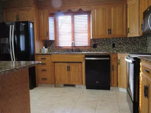 2515 Boulevard Ave E, Bismarck, ND 58501 photo 9
