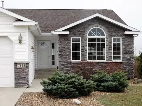 7455 Brook Loop, Bismarck, ND 58503 photo 26