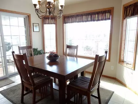 7455 Brook Loop, Bismarck, ND 58503 photo 7