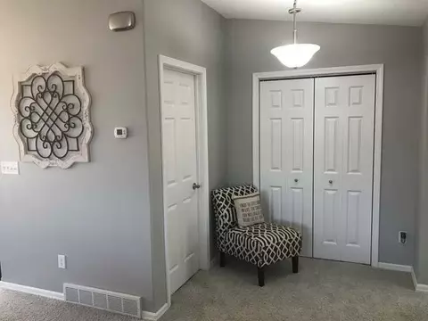 147 Lorrain Dr, Bismarck, ND 58503 photo 6