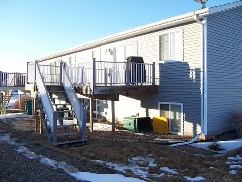 147 Lorrain Dr, Bismarck, ND 58503 photo 3