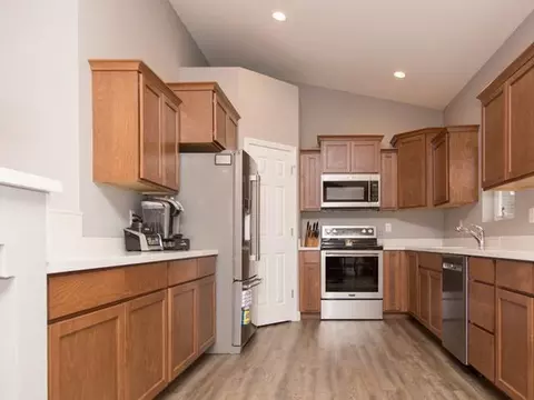 2401 Macedonia Ave SE, Mandan, ND 58554 photo 10