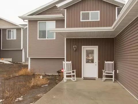 2401 Macedonia Ave SE, Mandan, ND 58554 photo 3
